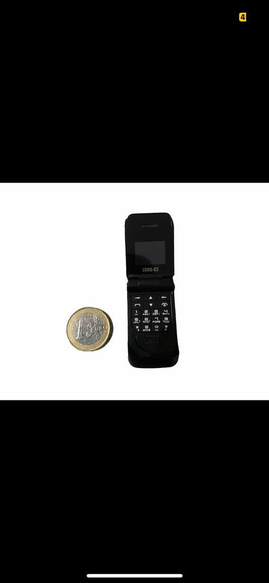 LONG CZ Clapet ( Plus petit téléphone du monde)